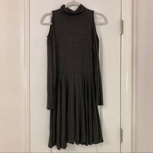 Urban Outfitters | Dresses | Nwot Urban Outfitters Isla Green Floral Mesh  Bodycon Offshoulder Mini Dress S | Poshmark